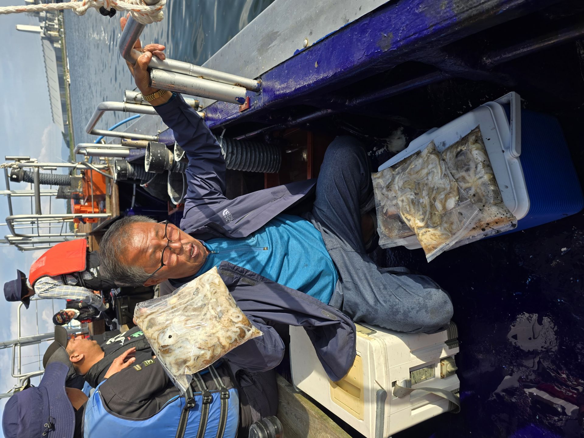 9월 30 일 마지막날.. 날씨도 좋고..물때도 좋고. 쭈도 좋고